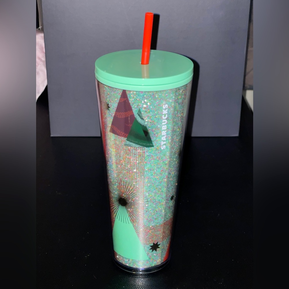 Starbucks holiday 2020 tumbler
